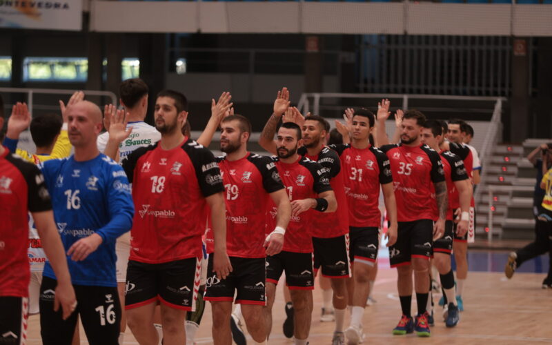 Imagen de la presentación del partido Burgos y Cisne